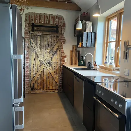 Villa Charmerende Landhus Taet Pa Boxen Og Centrum